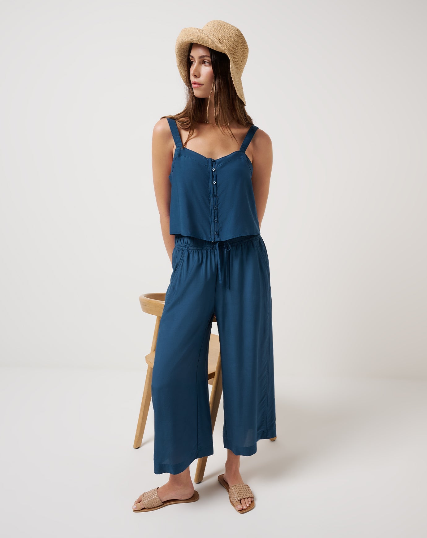 Women Savanna Cropped Wide Leg Pant