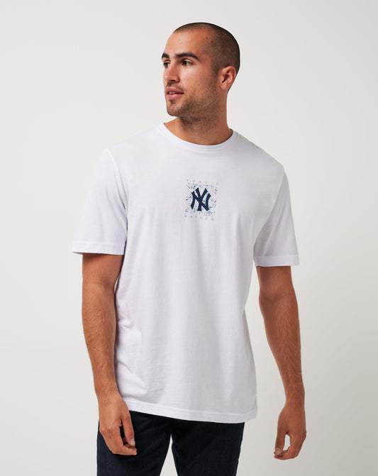 Men|Game Day|New New York Yankees In The Dugout Tee
