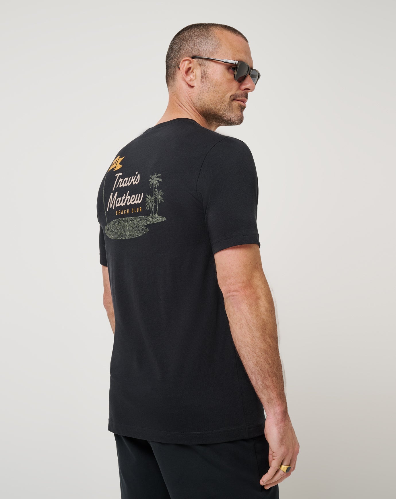 Men TM Beach Club Tee