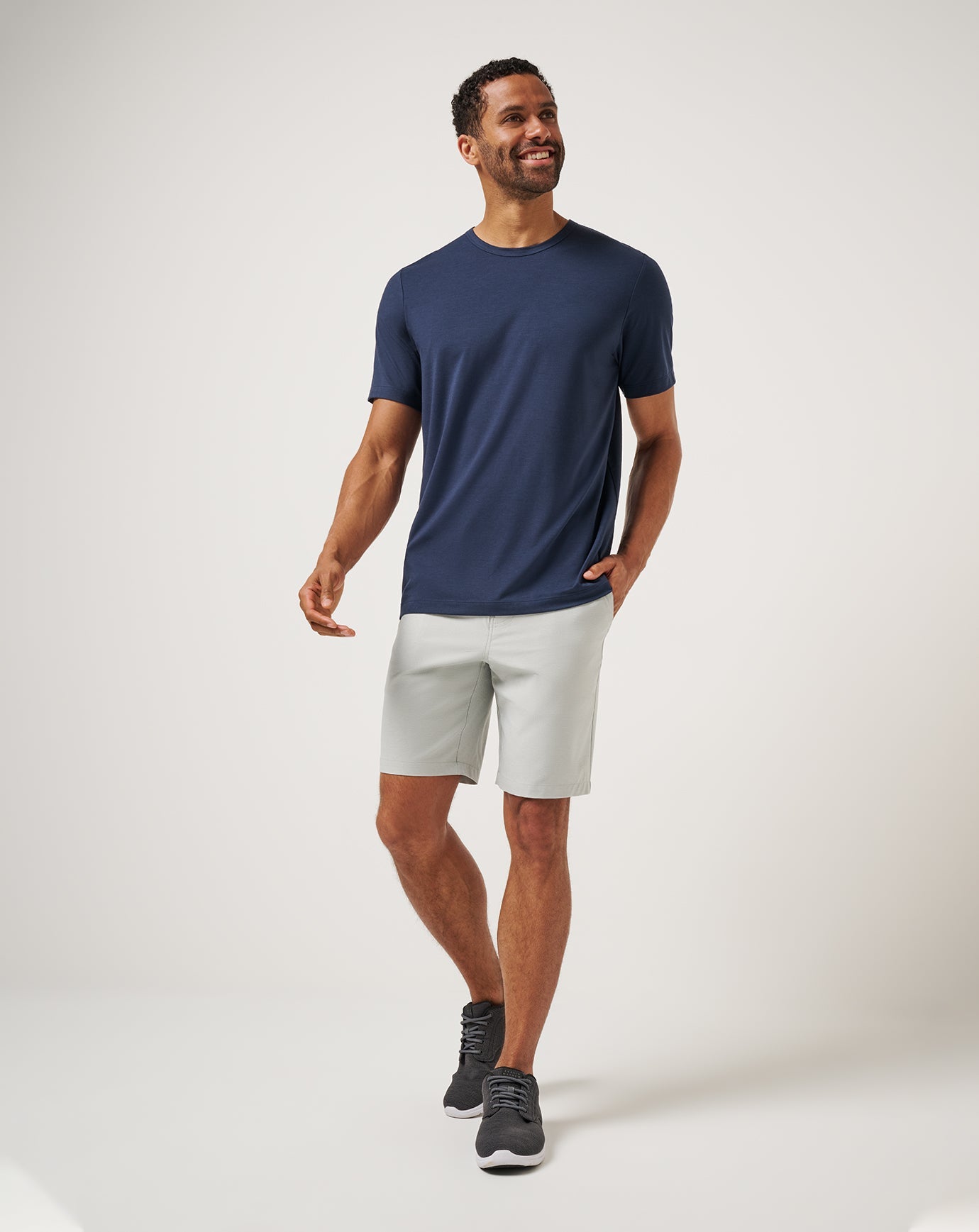 Men Long Holiday Tee
