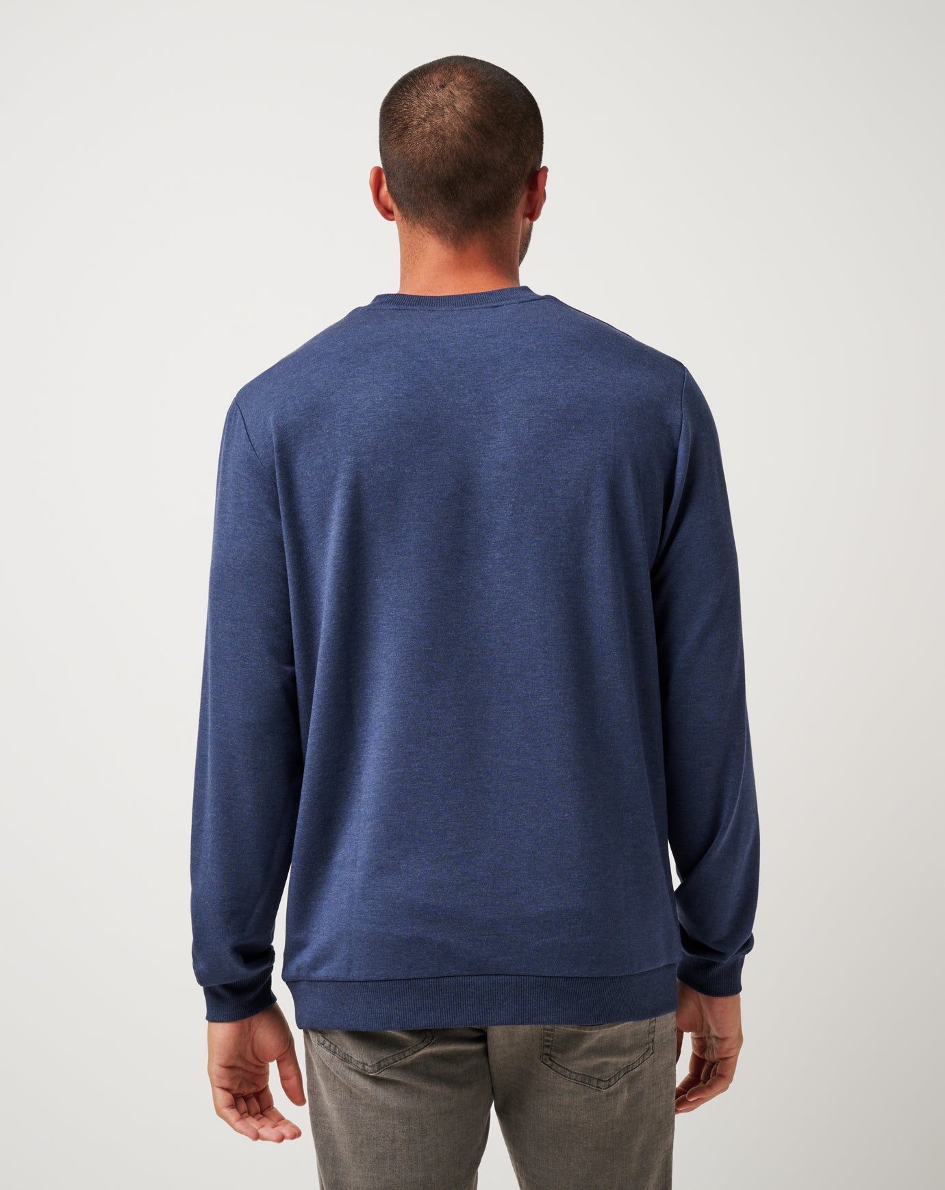 Men|Golf Amenities V-Neck Crew
