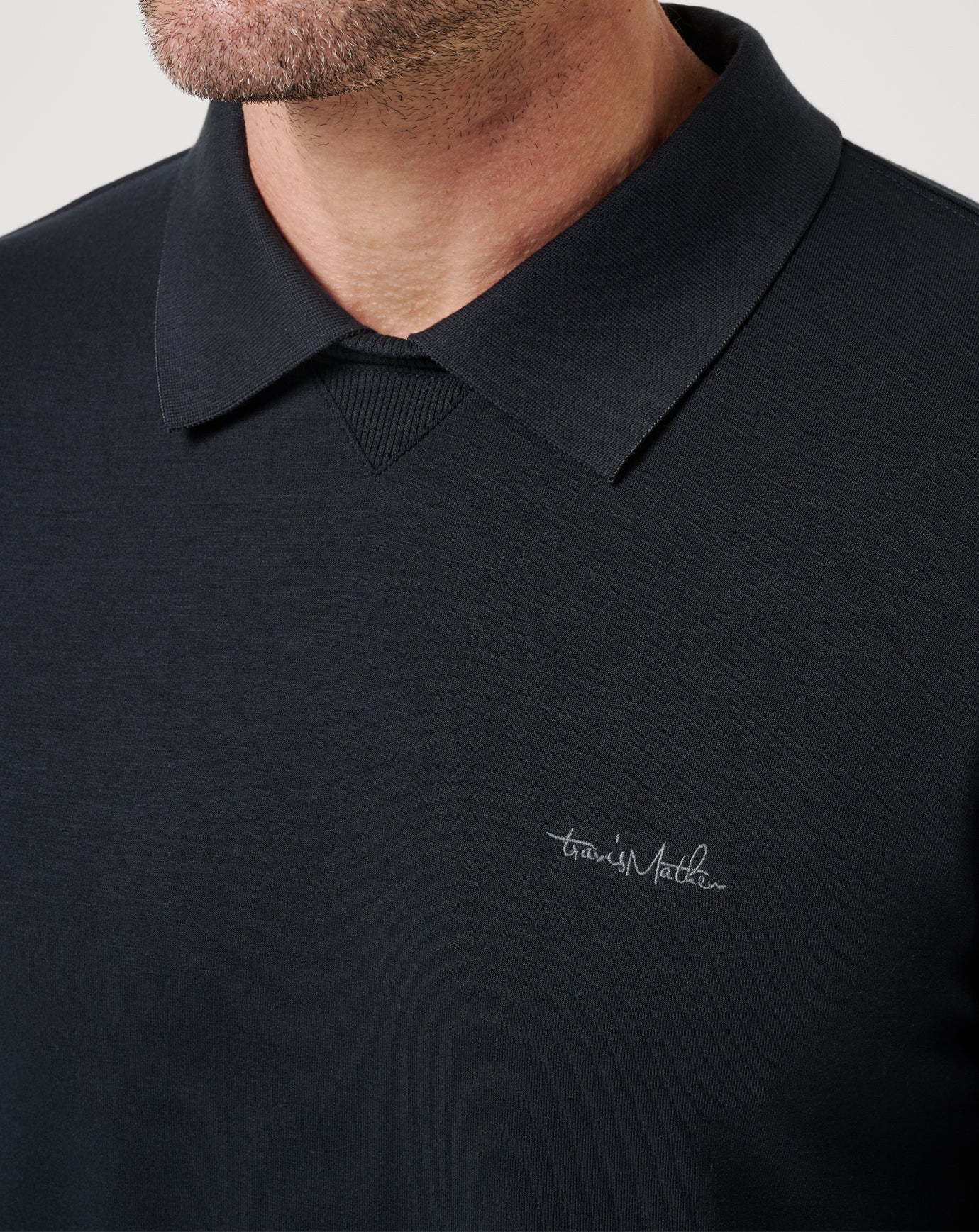 Men Amenities Collar Crew