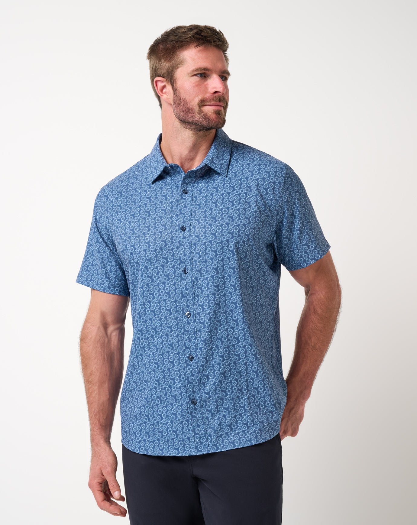 Men Techwoven Sunlight Button-Up