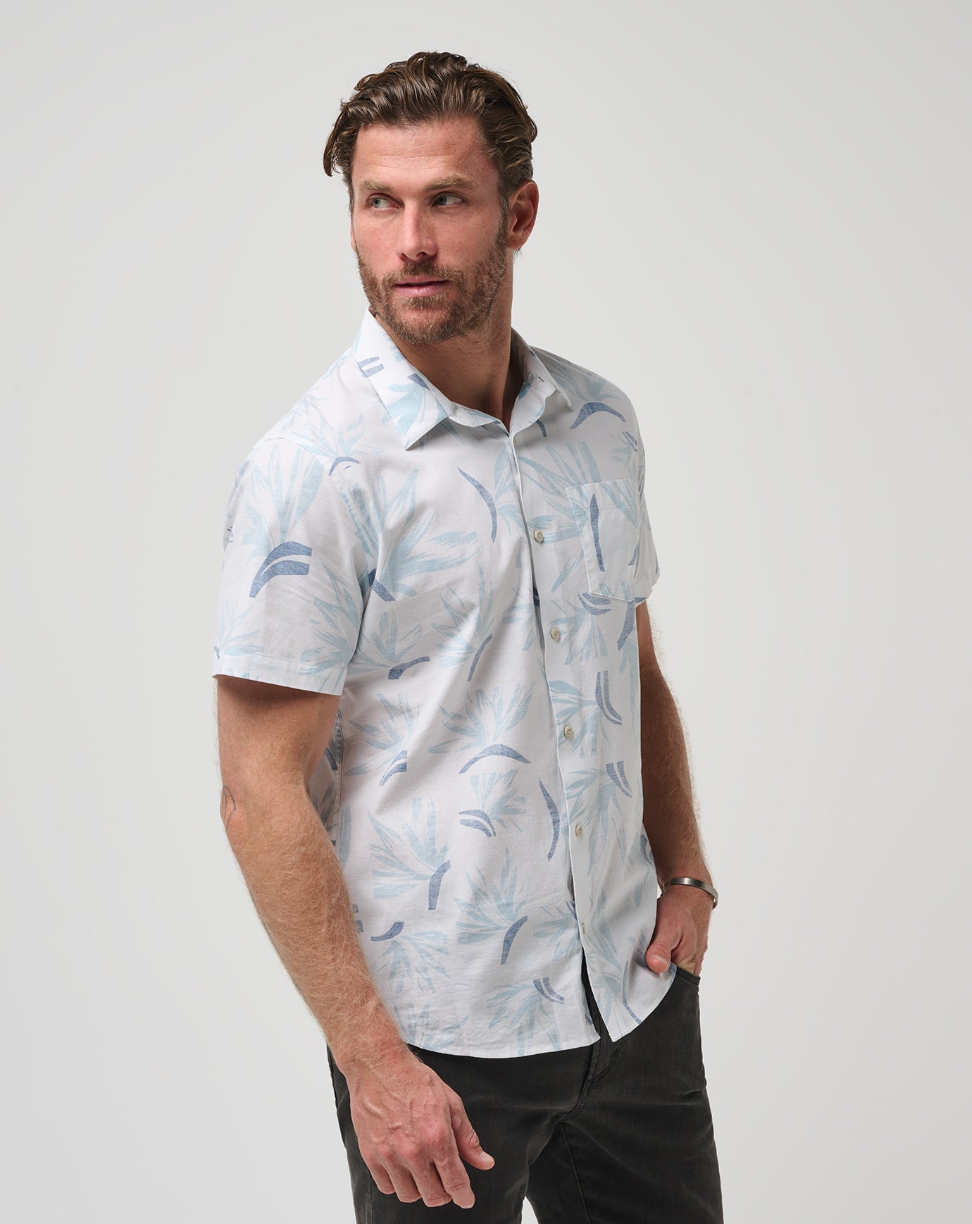 Men The Thick Of It Button-Up