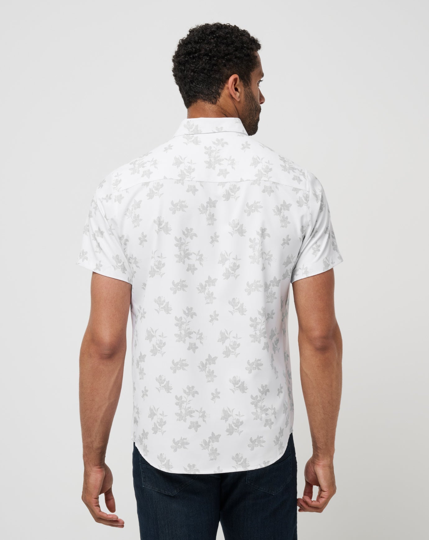 Men Mist On The Lake Button-Up