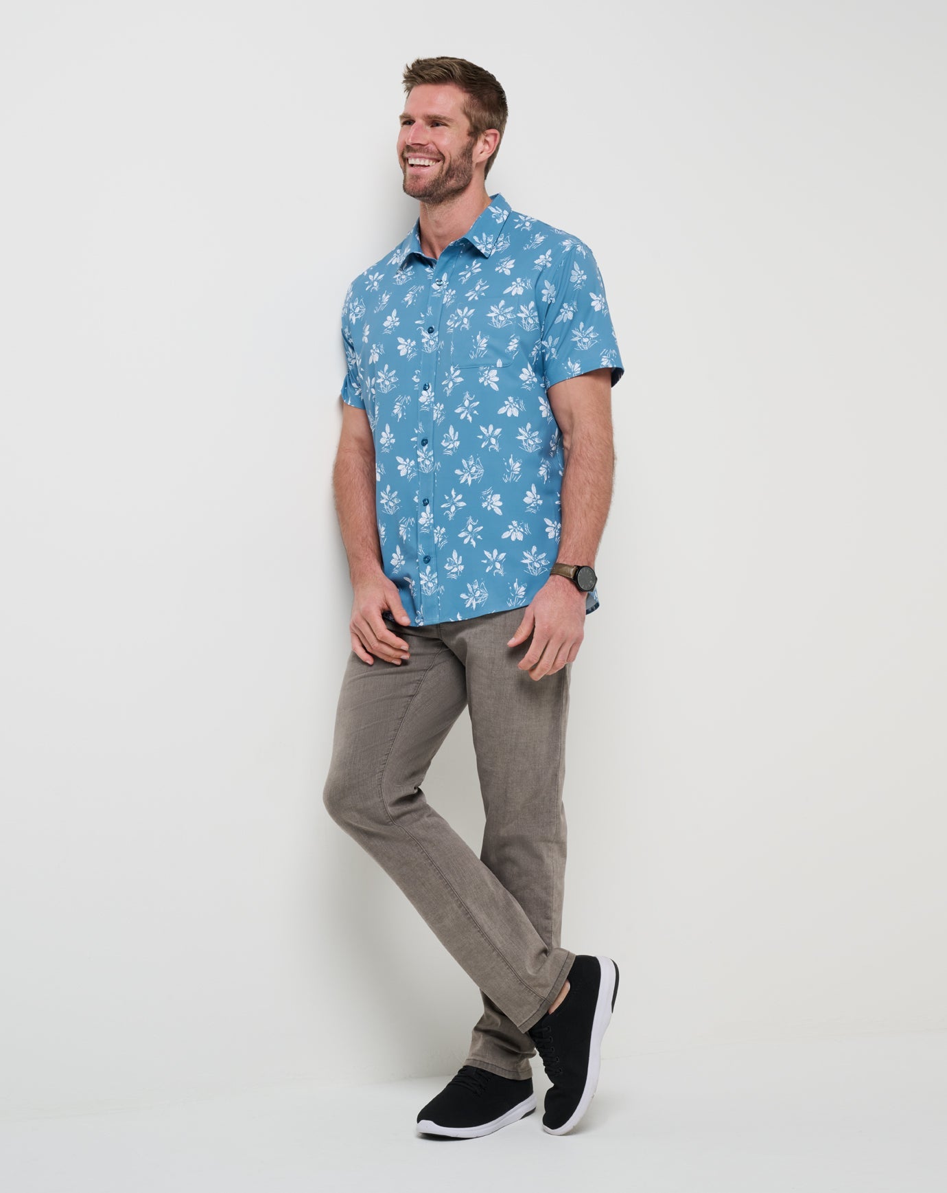 Men Techwoven Seamate Button-Up