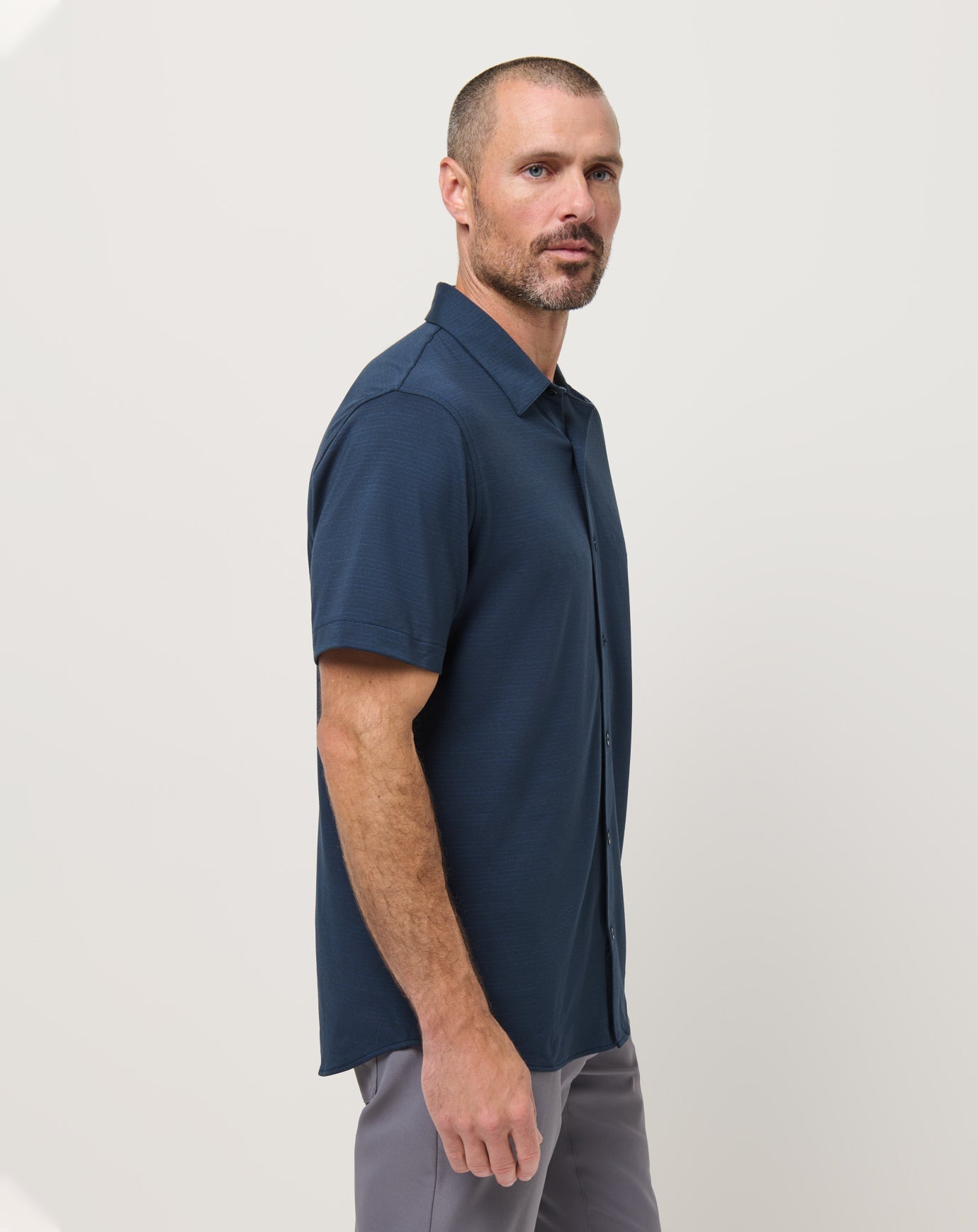 Men The Heater Button-Up