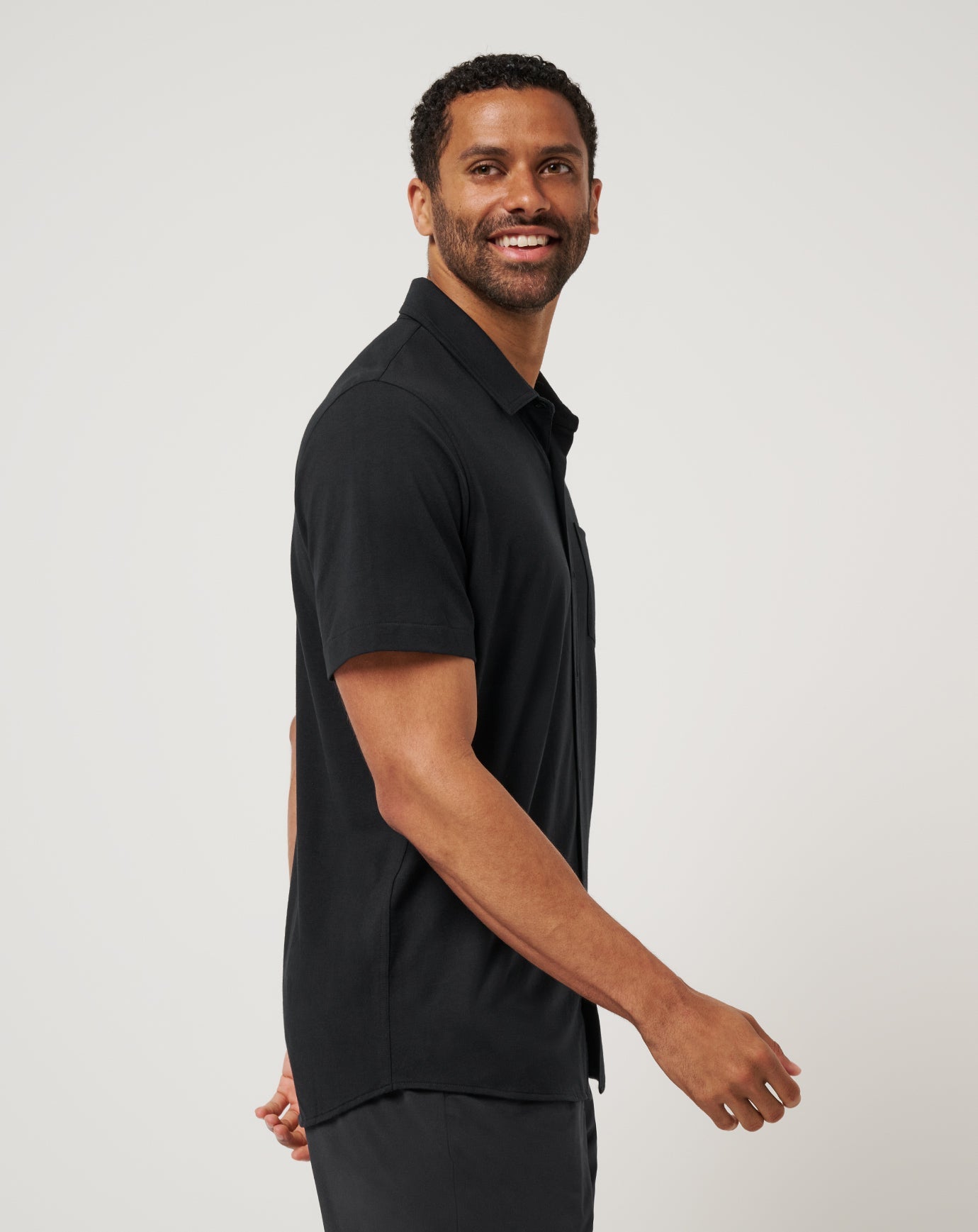 Men Poolside Pitcher Button-Up