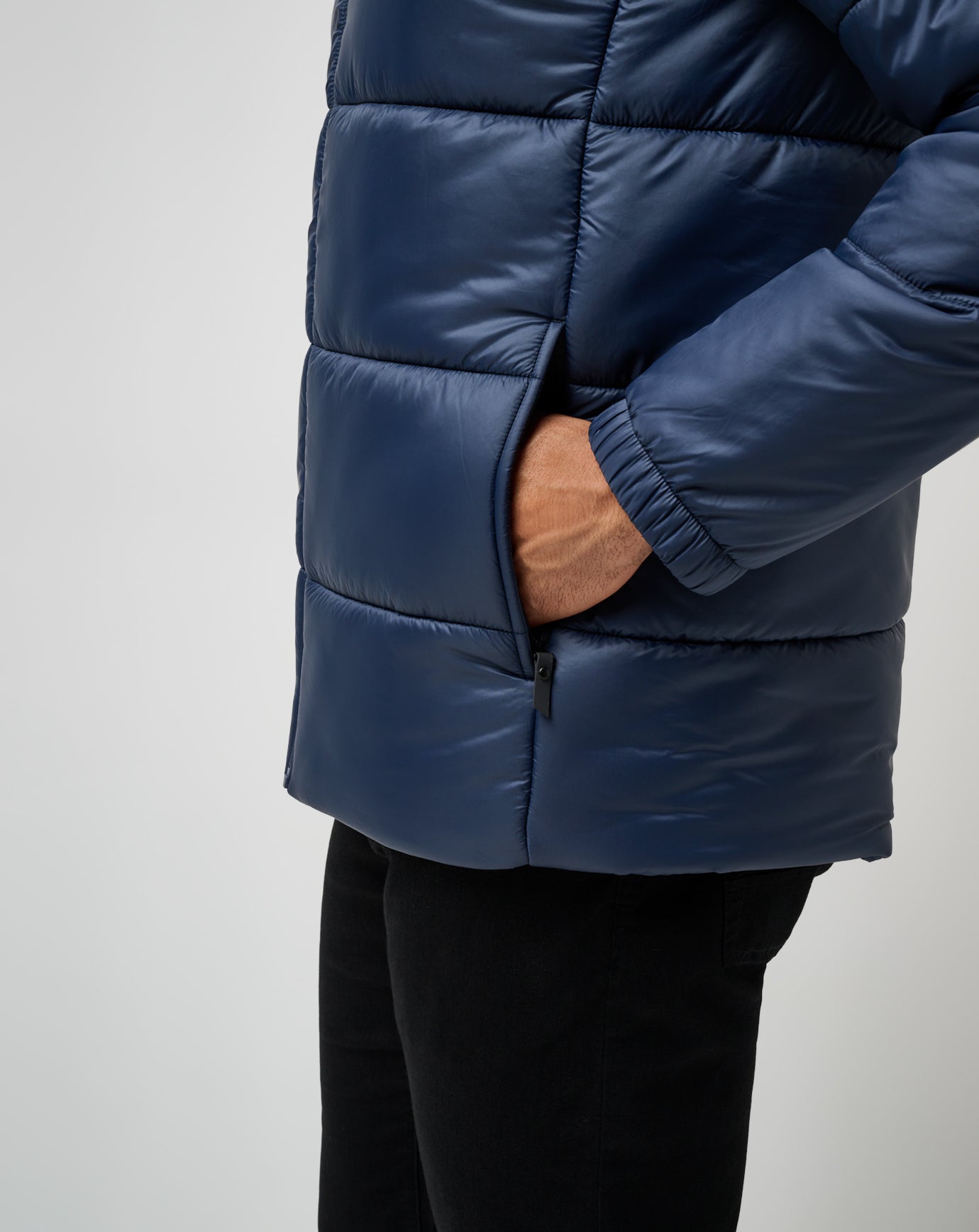 Men Aves Tech Puffer Jacket