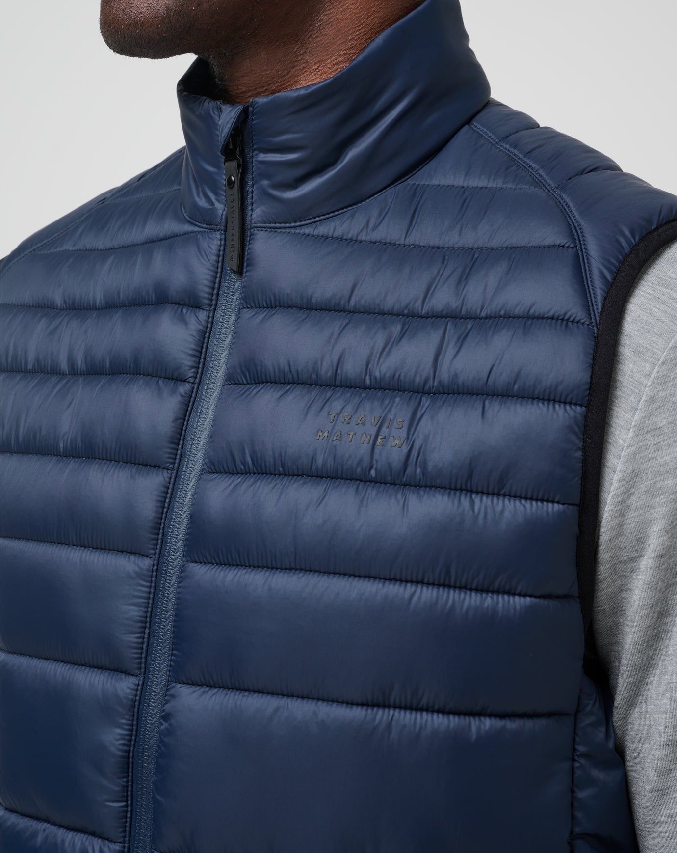 Men Aves Tech Puffer Vest