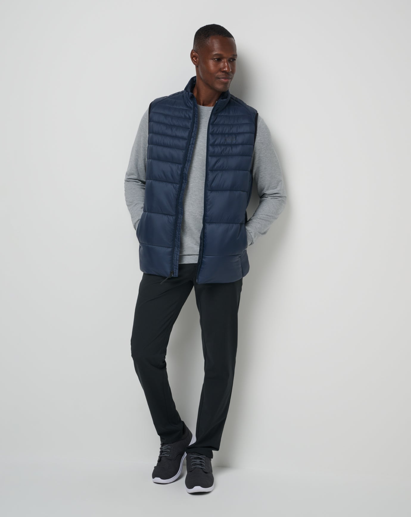 Men Aves Tech Puffer Vest