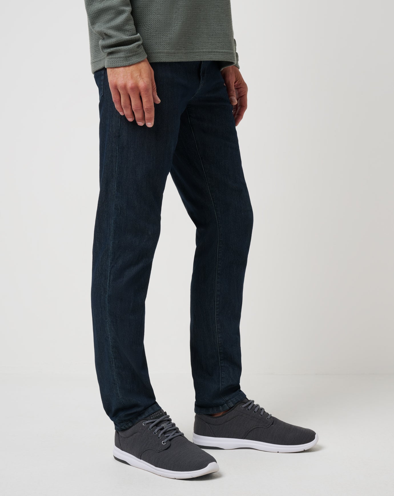Men Legacy Featherweight Jeans