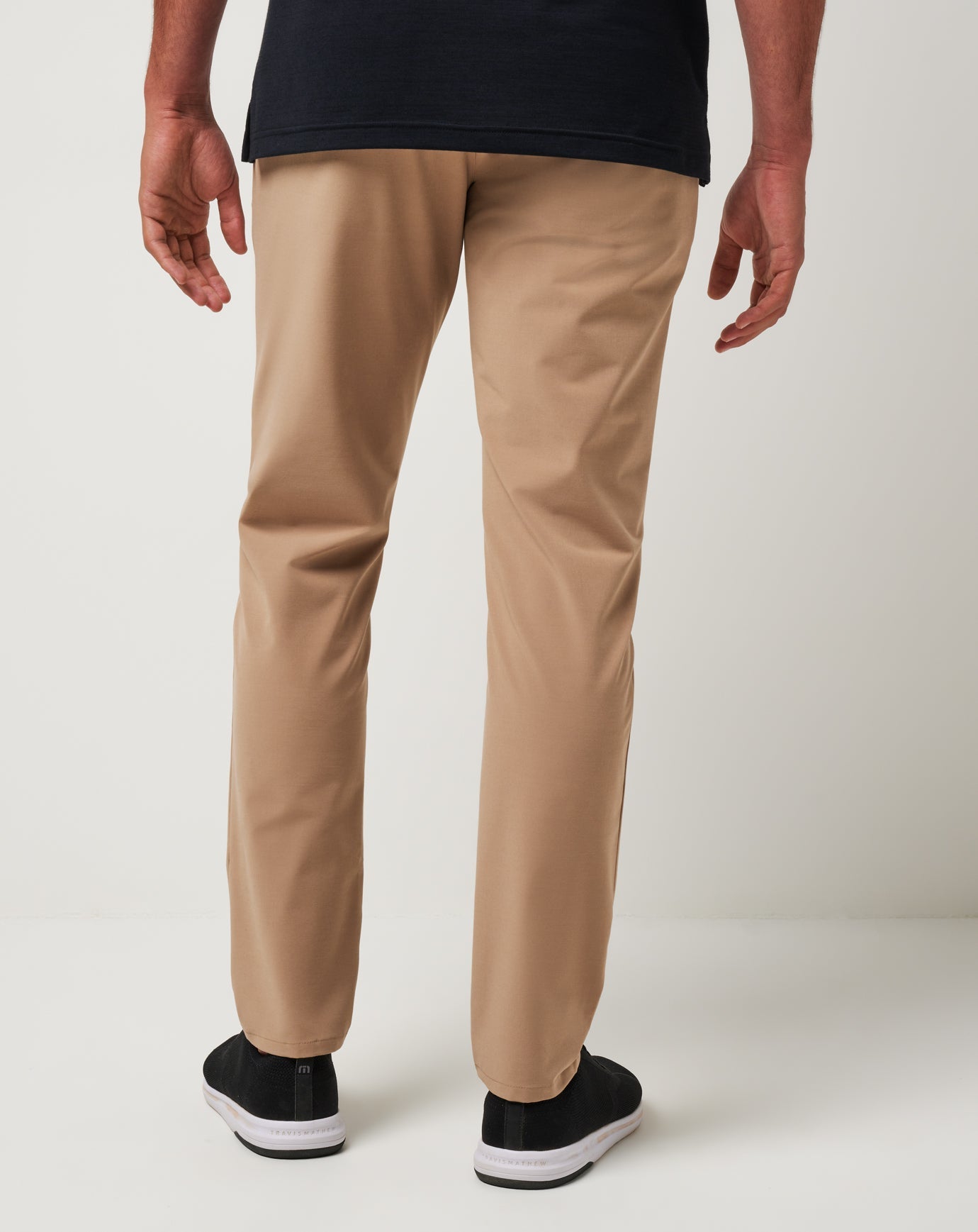 Men|Golf Open To Close Tech Chino Pant