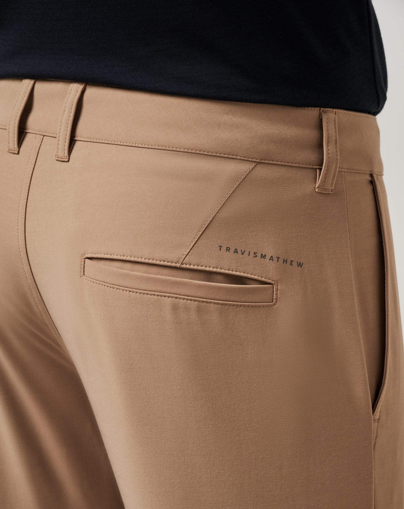 Men|Golf Open To Close Tech Chino Pant