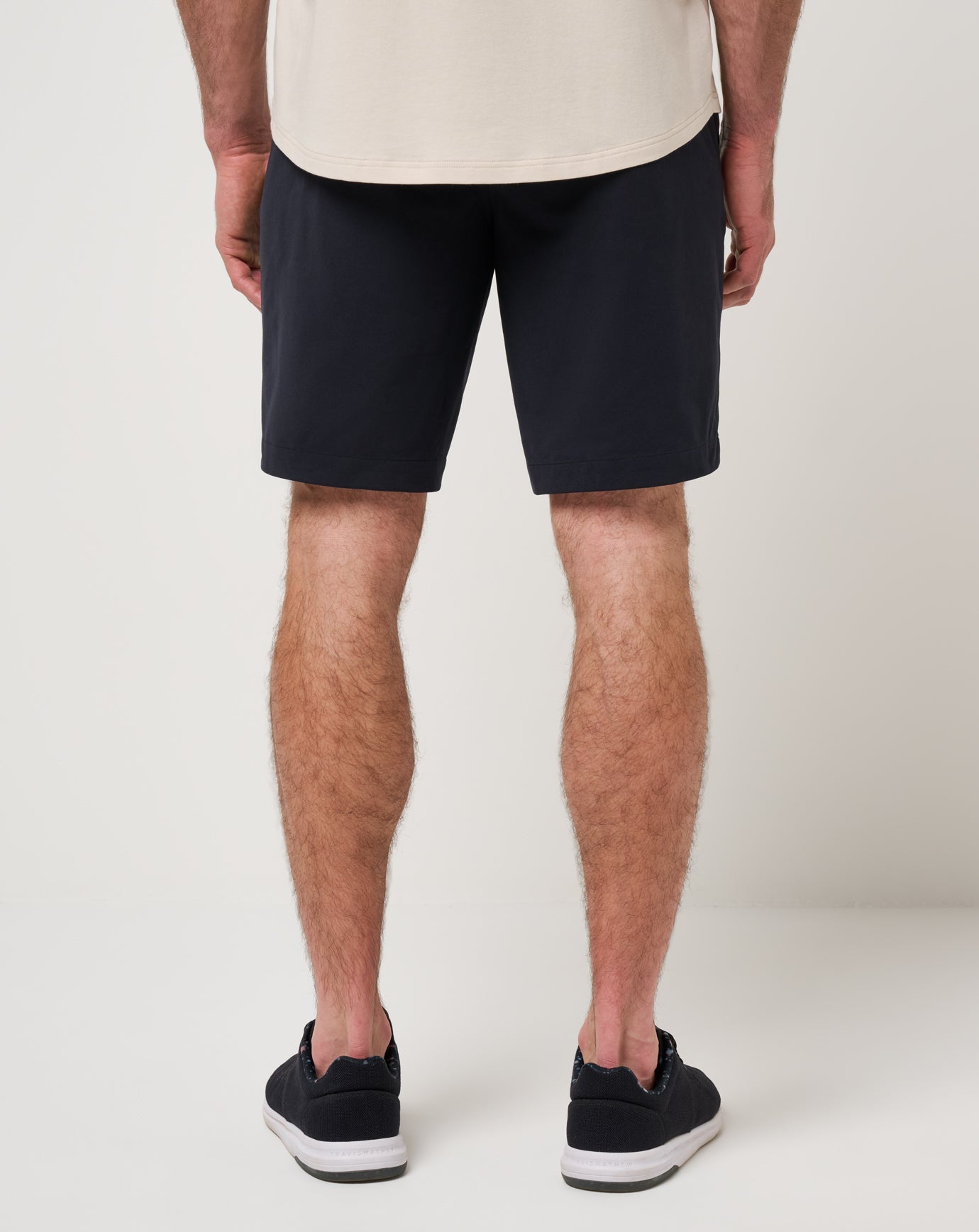 Men Tech Knit Short 9In