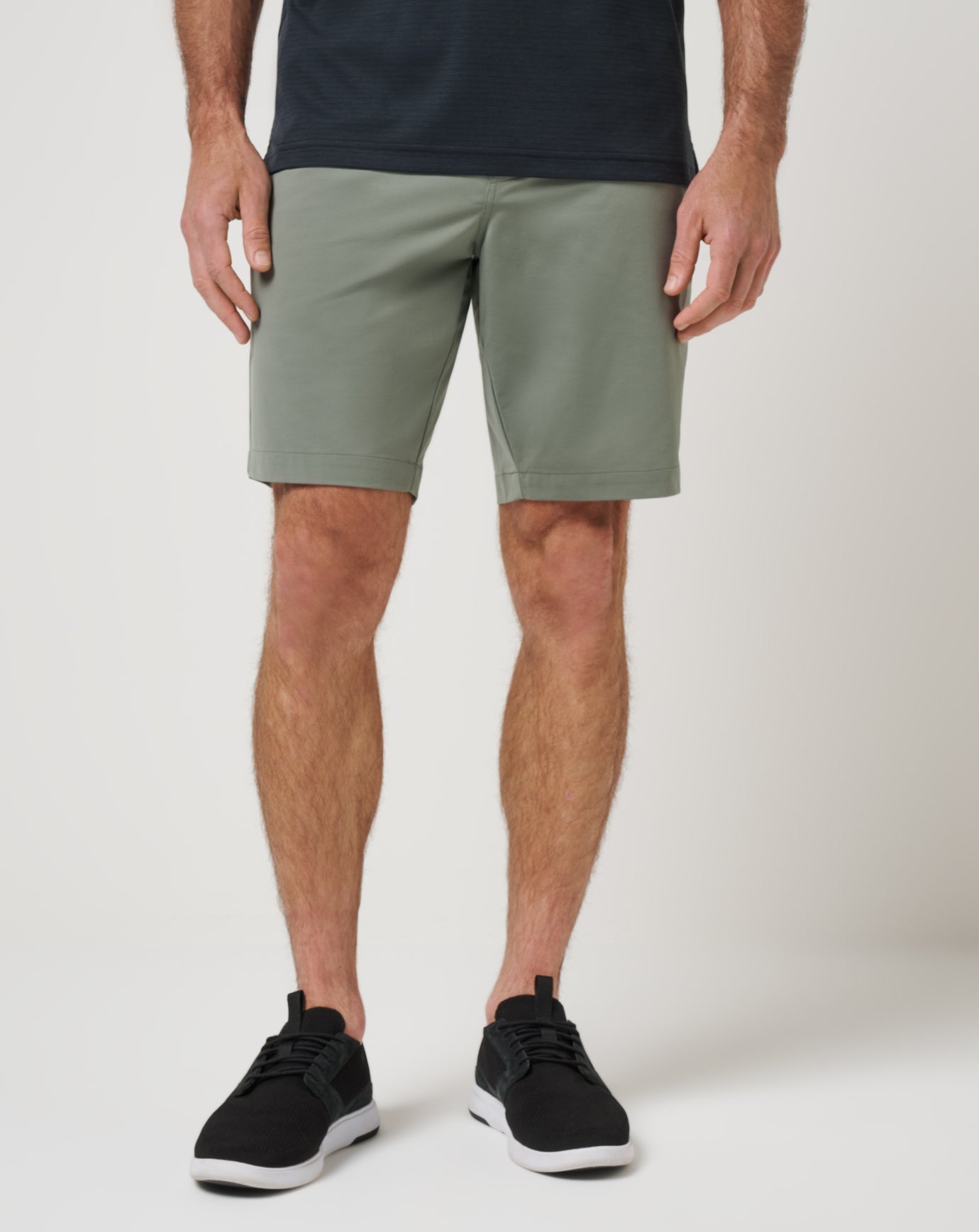 Men Tech Knit Short 9In