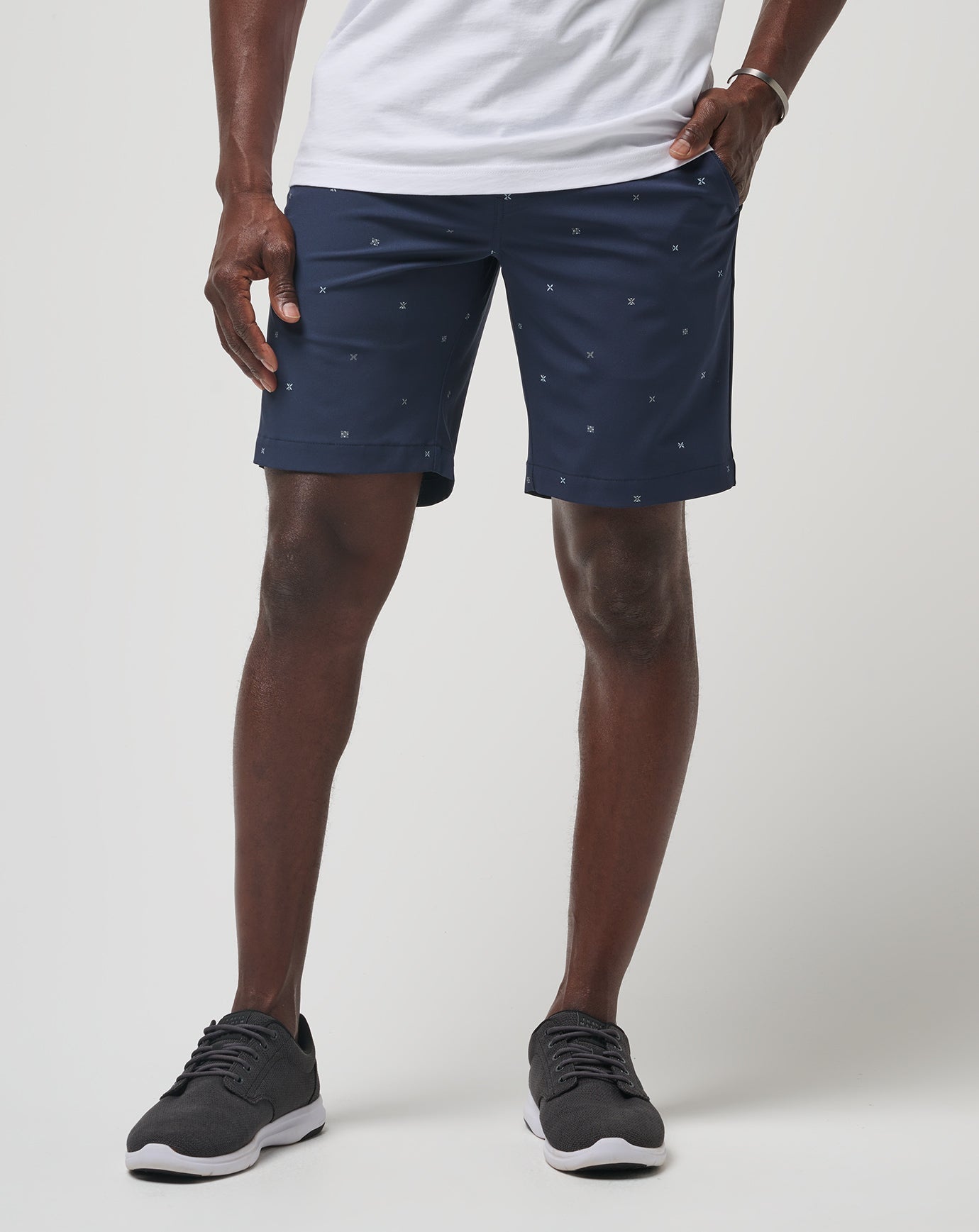 Men Not Feeling That Short 9In