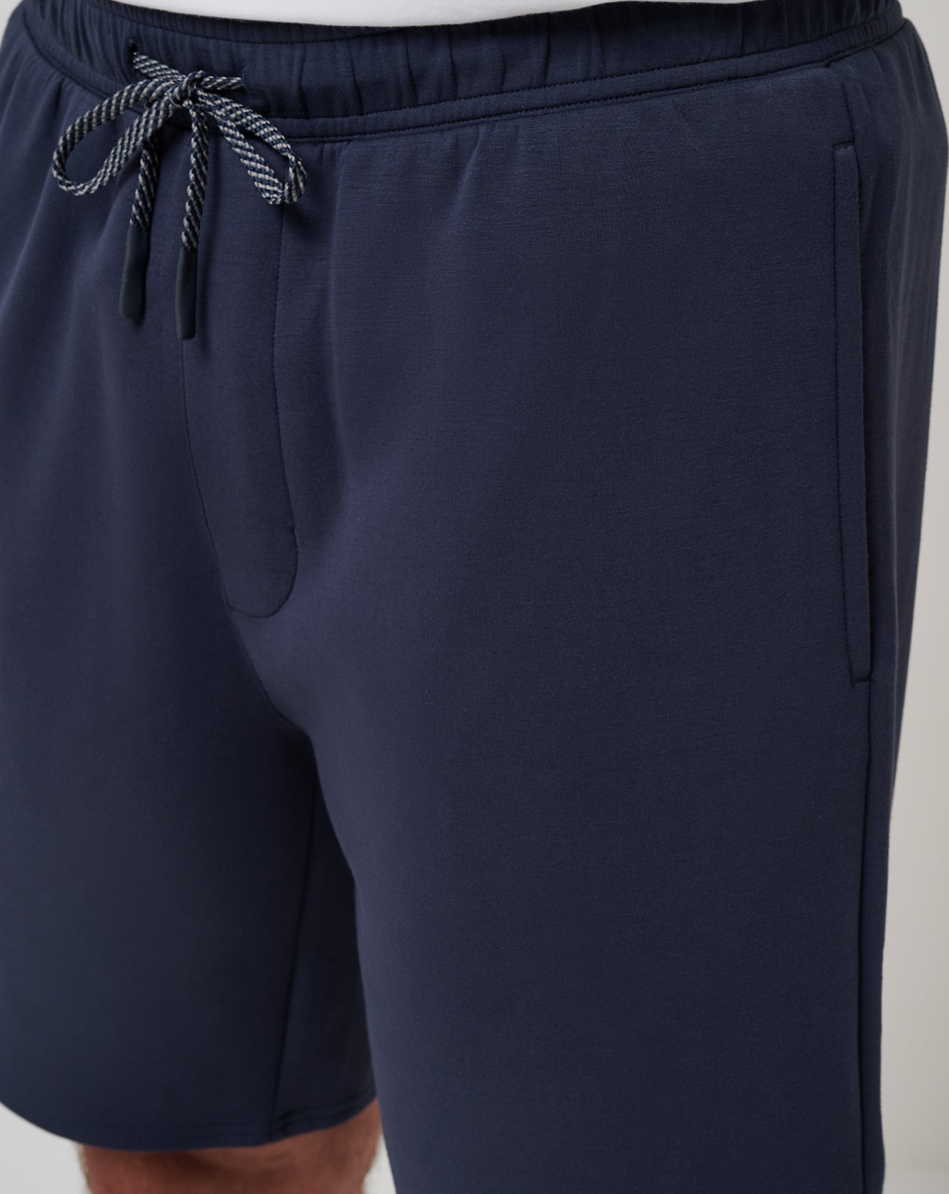 Men Fibercloud Short 8In