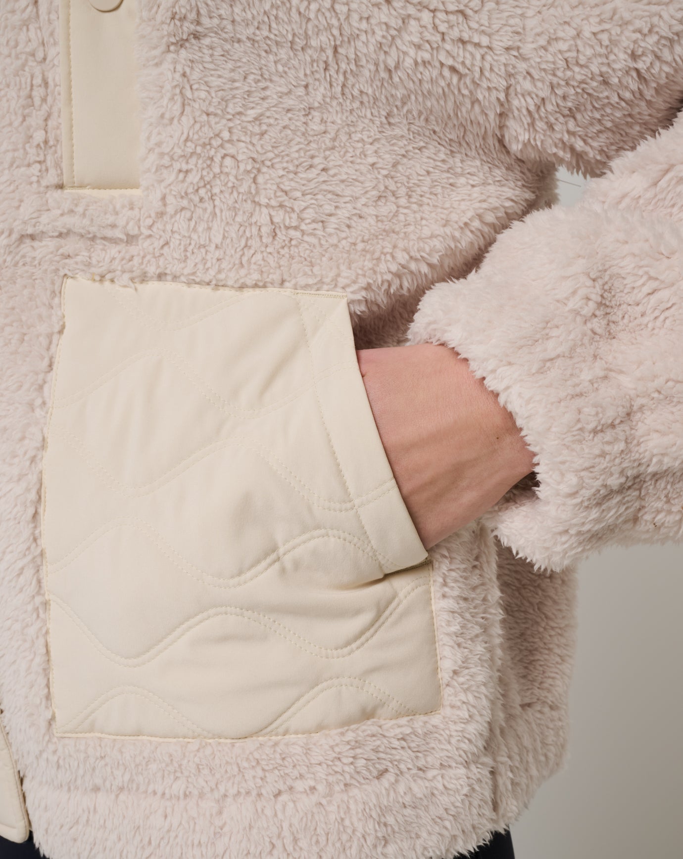 Women Clubside Sherpa Jacket