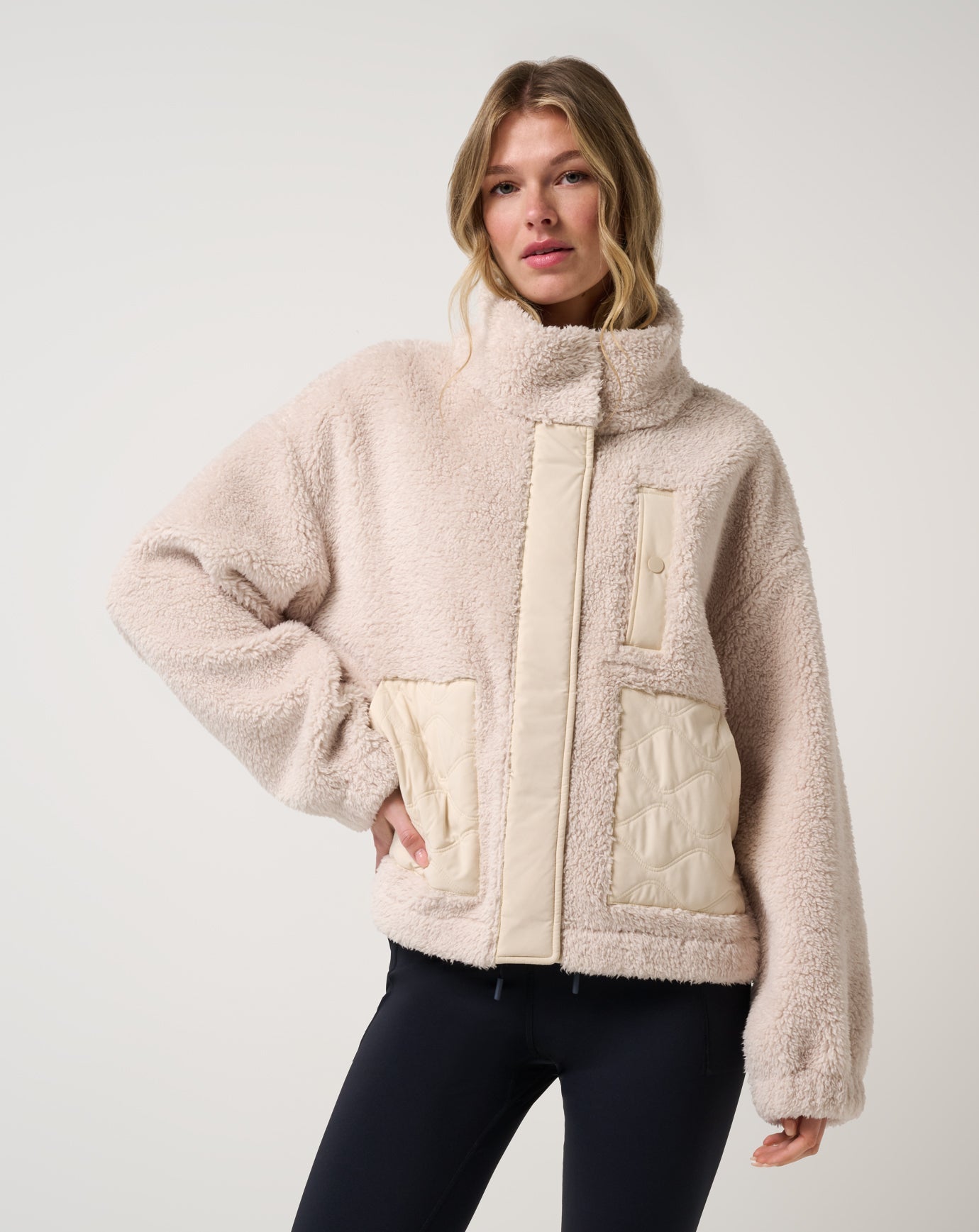 Women Clubside Sherpa Jacket