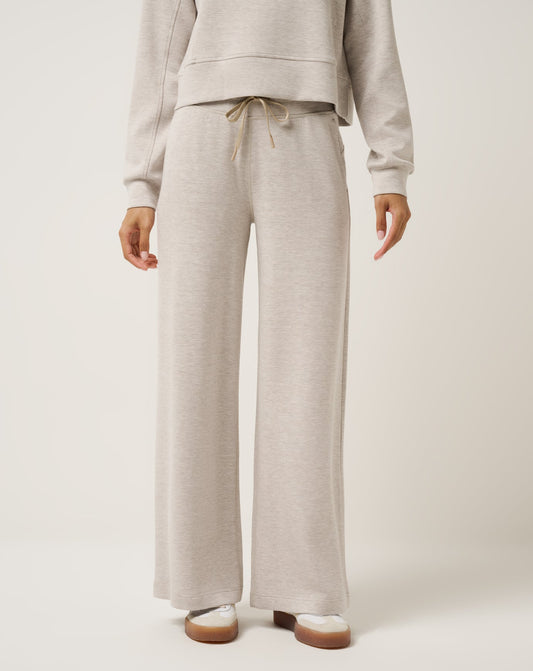 Women Skyloft Soft Wide Leg Pant