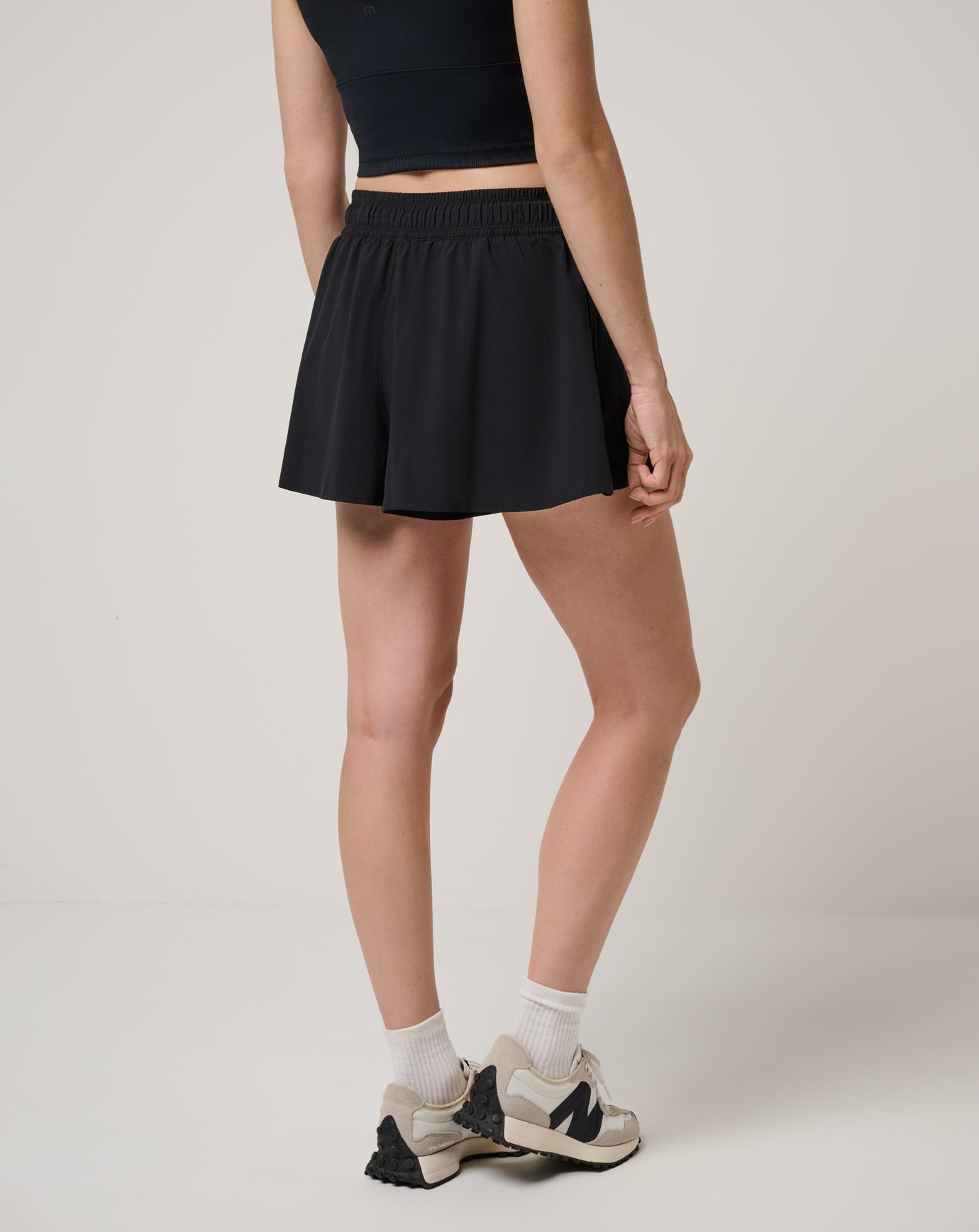 Women Breezeblend Challenger Short