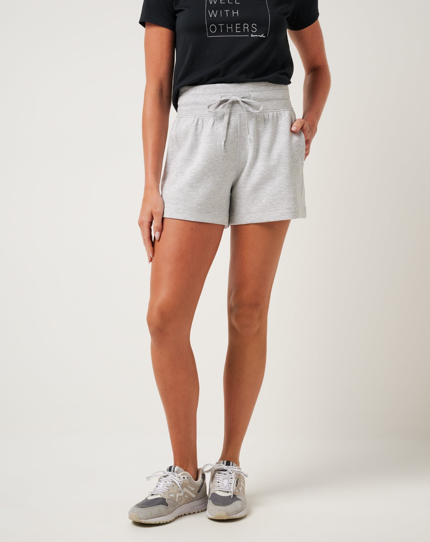 Women Skyloft Soft Tie Short